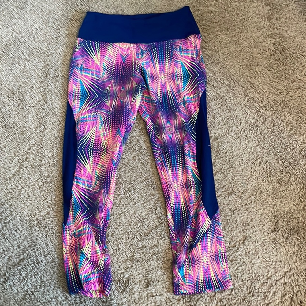 Grata Designs large leggings